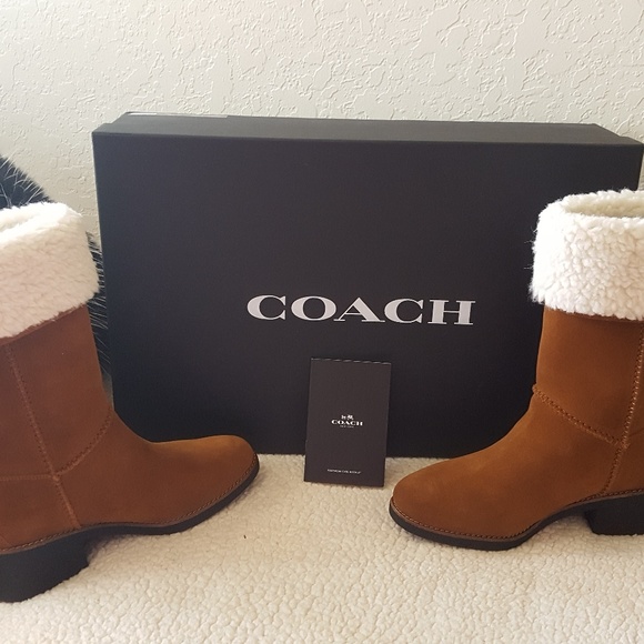 Coach winter boots - Picture 1 of 2